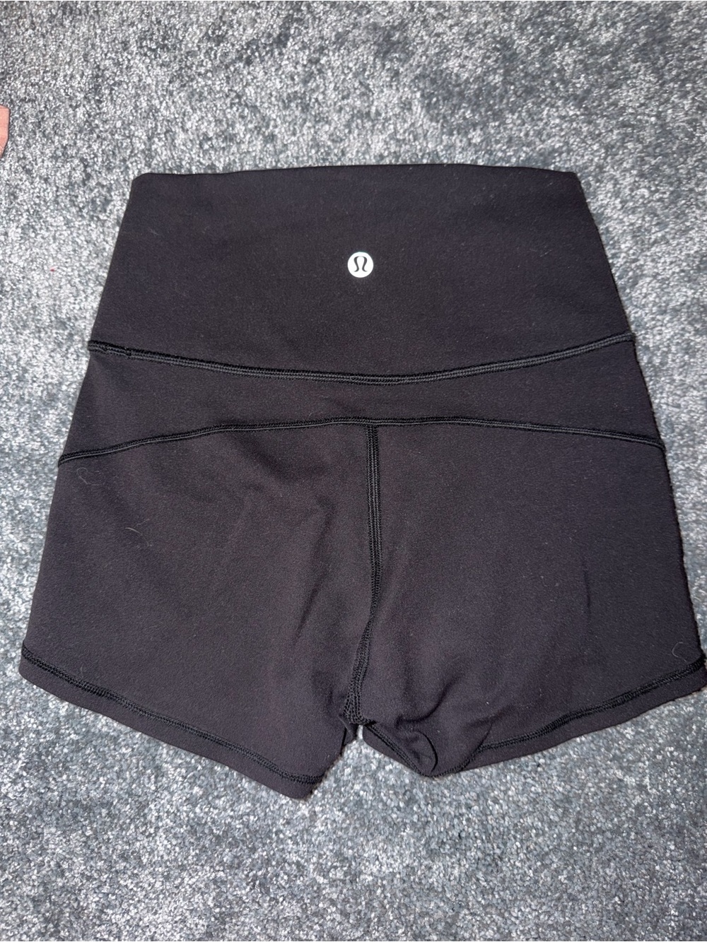 lululemon athletica Black Align 2” Shorts